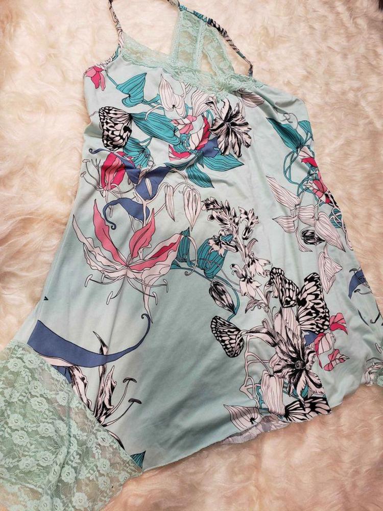 Women's secret treasure top size XL(16-18)
